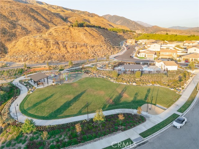 Detail Gallery Image 5 of 38 For 30912 Marbella, Highland,  CA 92346 - 5 Beds | 4 Baths