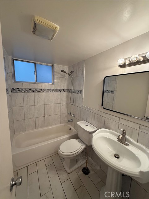 Detail Gallery Image 8 of 21 For 6612 N Figueroa St, Los Angeles,  CA 90042 - 2 Beds | 1 Baths