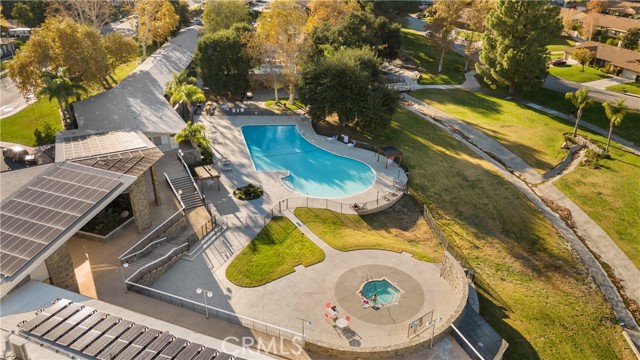Detail Gallery Image 33 of 38 For 19504 Avenue of the Oaks #C,  Newhall,  CA 91321 - 2 Beds | 2 Baths