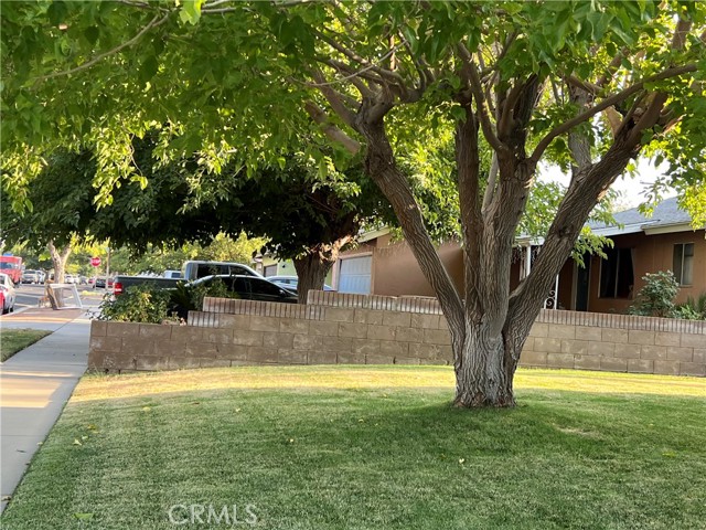 Detail Gallery Image 4 of 27 For 38627 Lemsford Ave, Palmdale,  CA 93550 - 3 Beds | 2 Baths