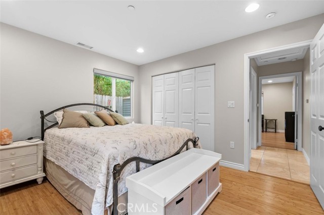 Detail Gallery Image 17 of 28 For 16577 16579 Knollwood, Granada Hills,  CA 91344 - 2 Beds | 2 Baths
