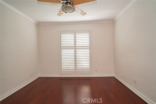 Detail Gallery Image 8 of 16 For 200 Mcneil Ln #104,  Newport Beach,  CA 92663 - 2 Beds | 2 Baths