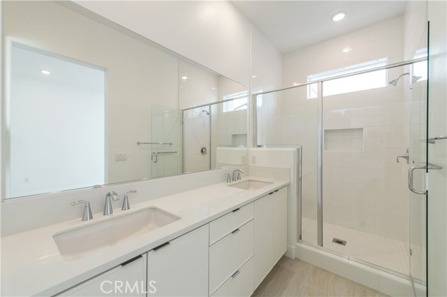 Detail Gallery Image 24 of 28 For 108 Tiffin, Irvine,  CA 92618 - 3 Beds | 2/1 Baths