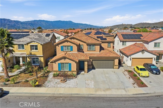 Detail Gallery Image 2 of 48 For 29325 Links, Lake Elsinore,  CA 92530 - 4 Beds | 3 Baths