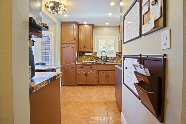 Image 6 of 46 For 2425 Heather Avenue