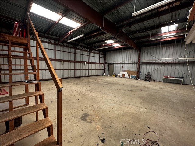 4431 Knox Avenue, Rosamond CA: https://media.crmls.org/medias/ee5327f1-f90f-497e-8f98-a8b2b073e326.jpg