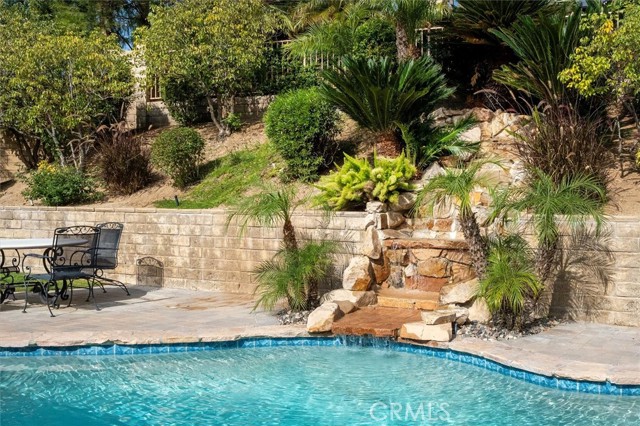 Image 36 of 40 For 22025 Lytle Court