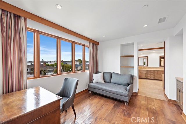 Detail Gallery Image 26 of 47 For 206 Driftwood Rd, Corona Del Mar,  CA 92625 - 4 Beds | 5/1 Baths
