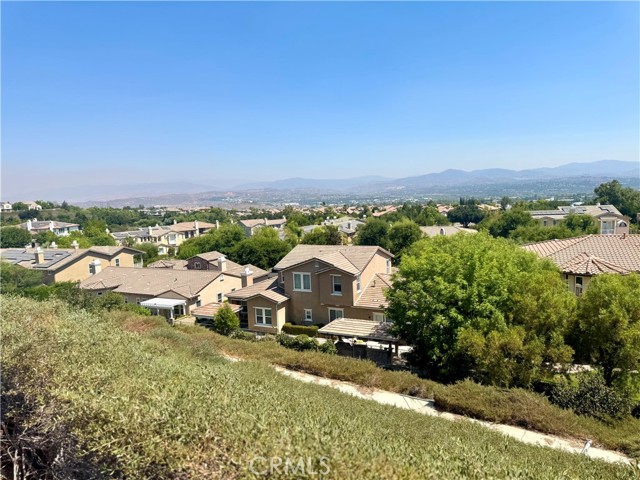 26480 Valley Oak Lane, Valencia CA: https://media.crmls.org/medias/ee55172c-da38-4d10-bf88-86b299f039c5.jpg