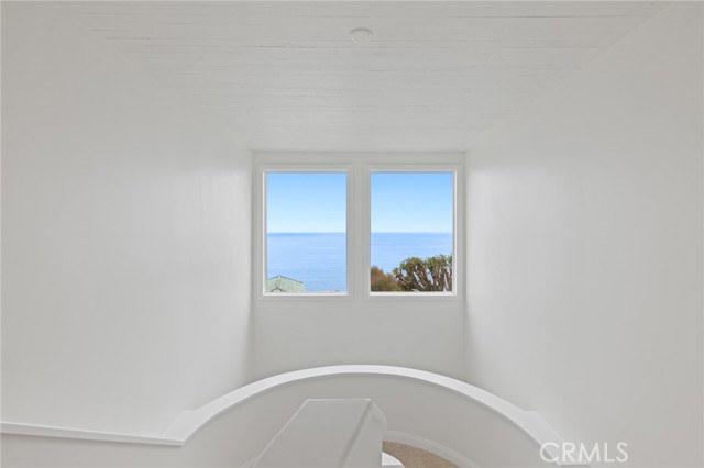 Detail Gallery Image 31 of 44 For 11 N Vista De Catalina, Laguna Beach,  CA 92651 - 4 Beds | 2/1 Baths