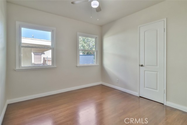 Detail Gallery Image 18 of 41 For 3411 W Chandler Bld, Burbank,  CA 91505 - 3 Beds | 1/1 Baths