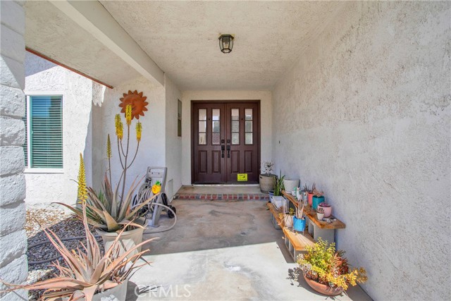 12990 Cedarbrook Lane, Victorville CA: https://media.crmls.org/medias/ee55fddd-3766-4689-b492-f03bc975b1de.jpg