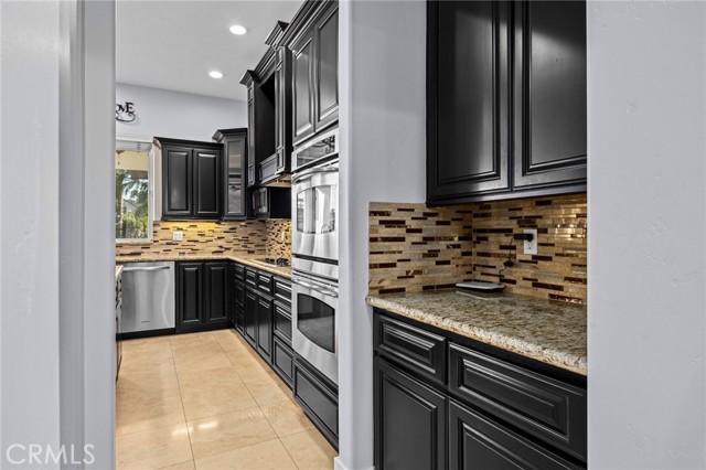 Detail Gallery Image 25 of 58 For 29061 Lupin Pl, Canyon Lake,  CA 92587 - 5 Beds | 3/1 Baths