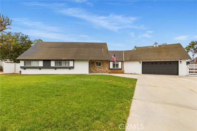 Detail Gallery Image 4 of 69 For 3330 Kips Korner Rd, Norco,  CA 92860 - 5 Beds | 3 Baths