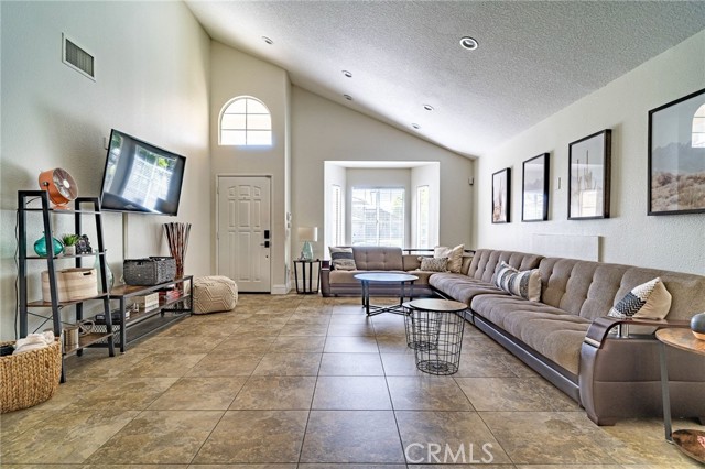 Detail Gallery Image 4 of 25 For 78670 Bradford Cir, La Quinta,  CA 92253 - 4 Beds | 3 Baths