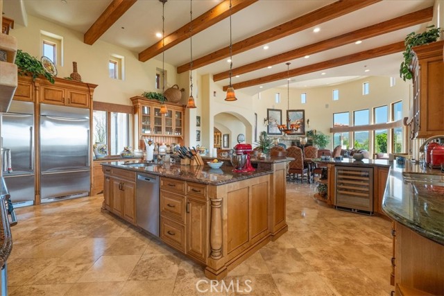 1917 Santa Margarita Drive, Fallbrook CA: https://media.crmls.org/medias/ee5737cc-666e-4e51-a43c-9d2c4c41b30f.jpg