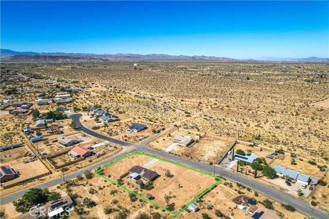 Detail Gallery Image 4 of 42 For 58375 Del Mar St, Yucca Valley,  CA 92284 - 3 Beds | 2 Baths