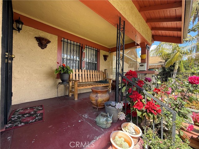 Detail Gallery Image 4 of 41 For 3115 W 60th St, Los Angeles,  CA 90043 - 2 Beds | 1/1 Baths