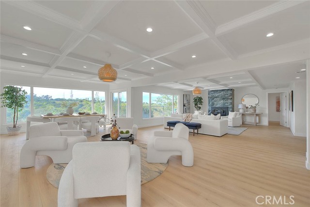 Detail Gallery Image 13 of 75 For 4701 Don Miguel, Los Angeles,  CA 90008 - 3 Beds | 3 Baths