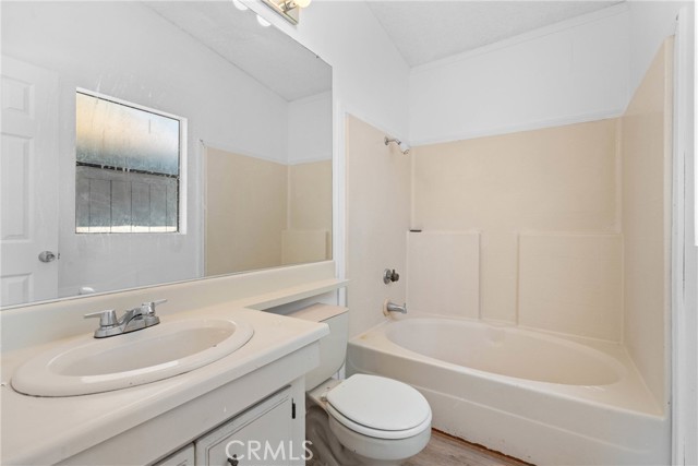 11535 Rosado Road, Pinon Hills CA: https://media.crmls.org/medias/ee57fa0e-dae2-489d-ab2d-a646ac6f95bd.jpg