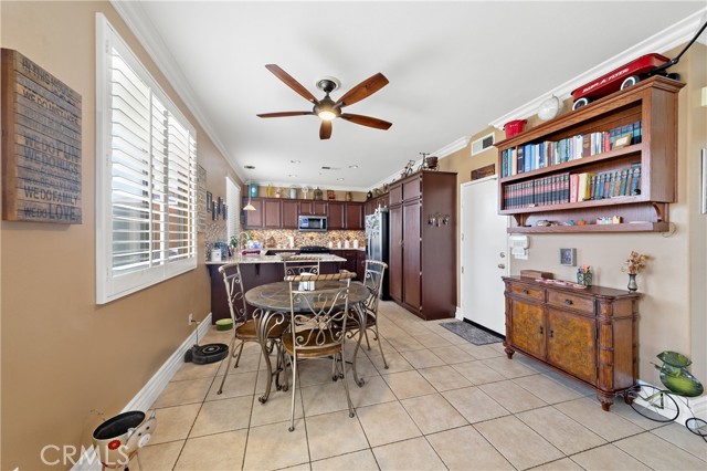 Detail Gallery Image 12 of 43 For 5550 Allendale Dr, Riverside,  CA 92507 - 3 Beds | 2/1 Baths