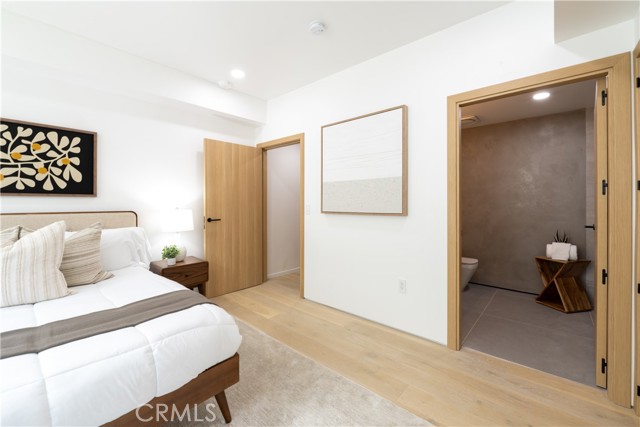Detail Gallery Image 18 of 21 For 1361 Kelton Ave #403,  Los Angeles,  CA 90024 - 2 Beds | 2 Baths