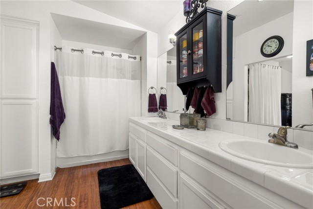 Ee59dc9b D920 4939 911f D4880f4f088b