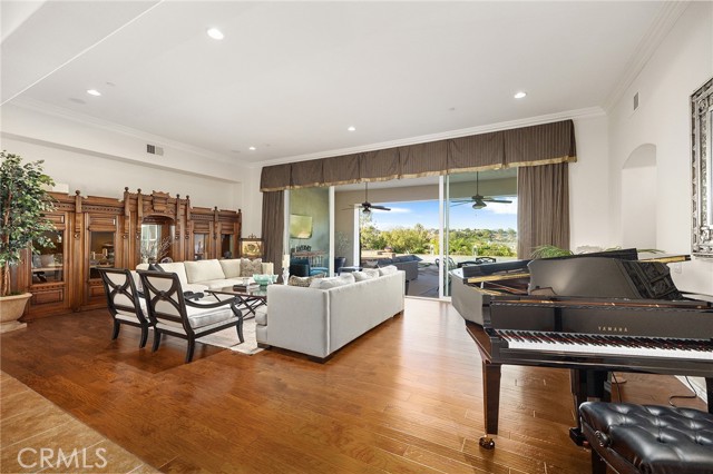 33260 Susan Grace Court, Temecula CA: https://media.crmls.org/medias/ee59e4fd-c3cf-43f7-9d4e-23cf680ed33e.jpg