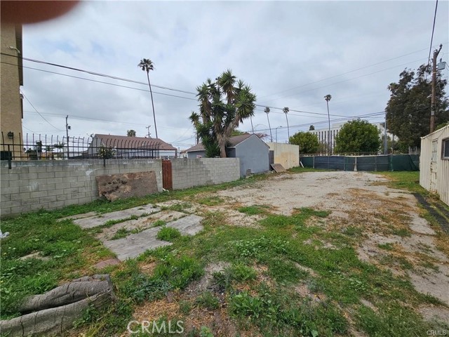 509 E 97th Street, Inglewood CA: https://media.crmls.org/medias/ee5a086a-0391-4de9-8c6b-f42292cb076d.jpg