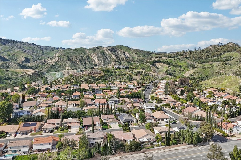 https://media.crmls.org/medias/ee5a4995-5404-4dee-b907-f3aeed6ed94b.jpg?preset=X-Large
