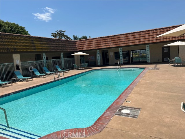 Detail Gallery Image 27 of 34 For 2851 Rolling Hills Dr #1,  Fullerton,  CA 92835 - 3 Beds | 2 Baths