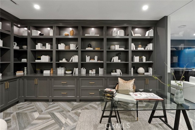 16630 Oldham Place, Encino CA: https://media.crmls.org/medias/ee5bdeed-94c6-43ec-b915-12a7964ef877.jpg
