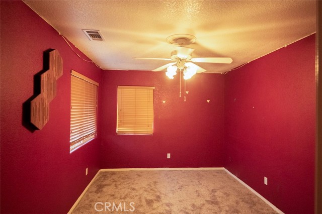 Detail Gallery Image 25 of 42 For 12819 Shorewood St, Victorville,  CA 92392 - 4 Beds | 2/1 Baths