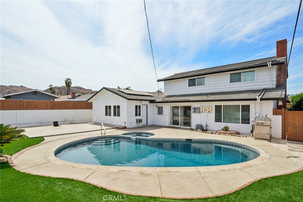 3585 Dixie Lane