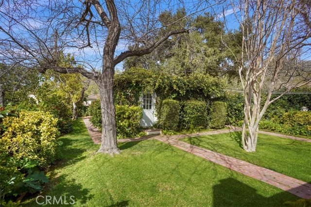 Detail Gallery Image 19 of 25 For 1083 E Fairmount, Burbank,  CA 91501 - 3 Beds | 1/1 Baths