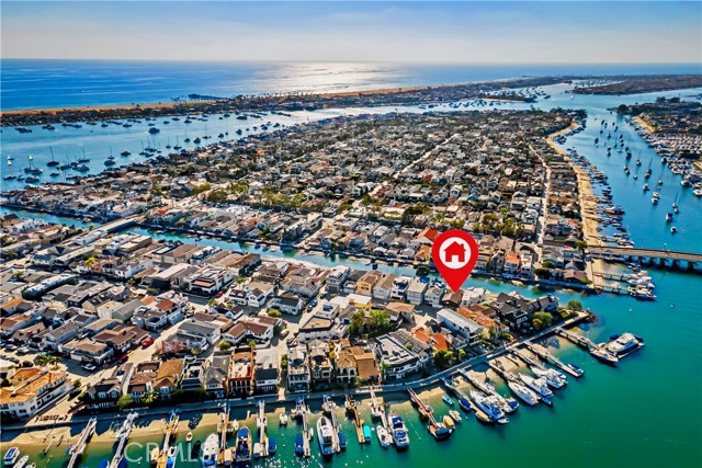 Detail Gallery Image 28 of 33 For 322 Grand Canal, Newport Beach,  CA 92662 - 3 Beds | 3 Baths