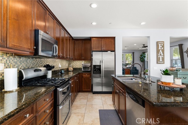 Detail Gallery Image 7 of 36 For 12549 Marco Ln, Corona,  CA 91752 - 4 Beds | 2/1 Baths