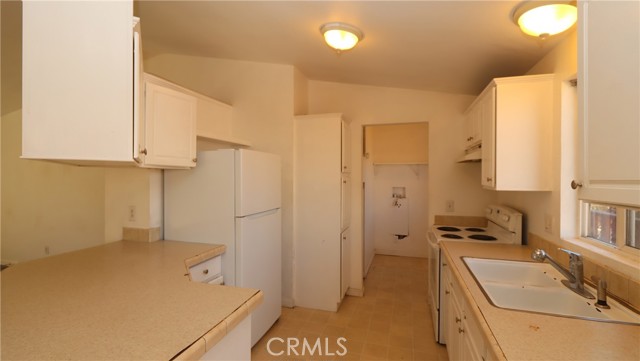 Detail Gallery Image 8 of 22 For 3797 Robinson Ave, Clearlake,  CA 95422 - 3 Beds | 2 Baths