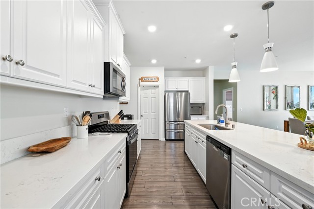 Detail Gallery Image 8 of 34 For 41018 Chambord Dr, Lake Elsinore,  CA 92532 - 4 Beds | 2 Baths