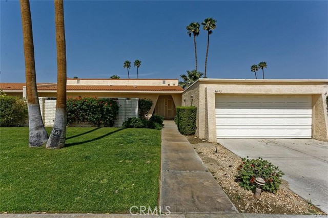 80173 Palm Circle Drive, La Quinta CA: https://media.crmls.org/medias/ee61a201-ae8d-43a0-843a-af8f280fbdb4.jpg