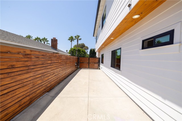 1703 S Ola Vista, San Clemente CA: https://media.crmls.org/medias/ee61d388-d830-473f-8231-143e2d82c923.jpg