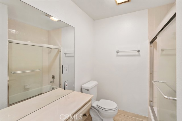 4647 Willis Avenue # 224, Sherman Oaks, California 91403, 2 Bedrooms Bedrooms, ,1 BathroomBathrooms,Residential Lease,For Rent,4647 Willis Avenue # 224,CRSR24205812