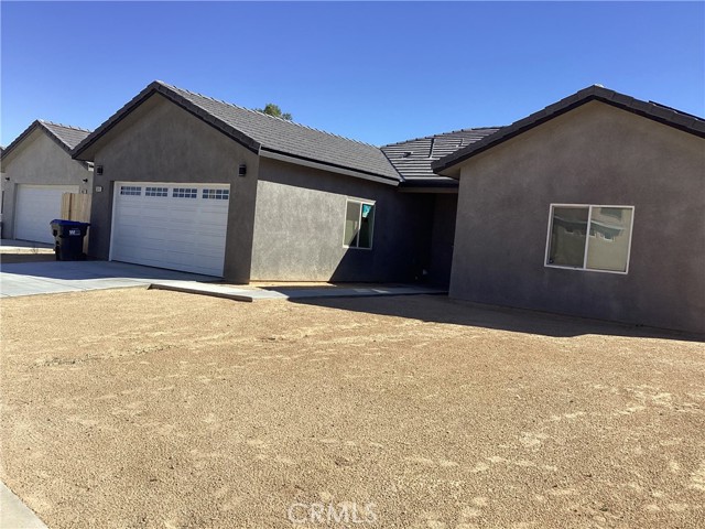 Detail Gallery Image 2 of 29 For 9640 Village, California City,  CA 93505 - 4 Beds | 2 Baths