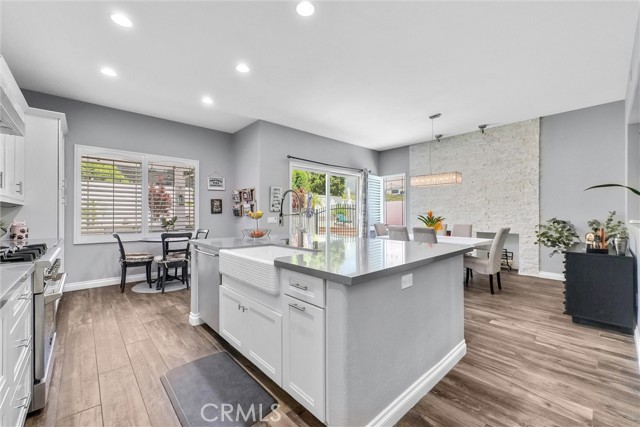 5520 Meadowbrook Court, Rancho Cucamonga CA: https://media.crmls.org/medias/ee62bf7e-cdfa-4855-8e02-ef39142e5e1a.jpg