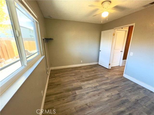 Detail Gallery Image 15 of 18 For 15161 Wildrose St, Victorville,  CA 92394 - 2 Beds | 2 Baths