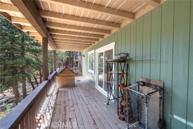 30979 Summit Drive, Running Springs, CA 92382