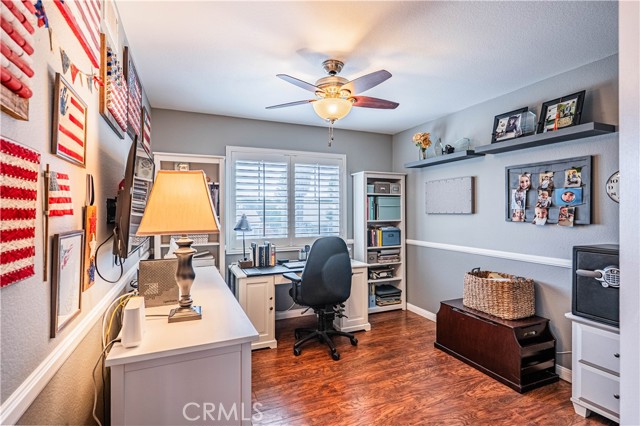 Detail Gallery Image 28 of 59 For 29385 N Lake Dr, Lake Elsinore,  CA 92530 - 3 Beds | 2/1 Baths