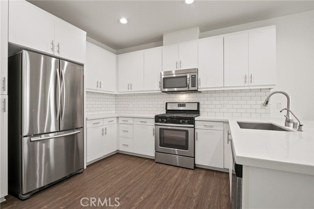 Detail Gallery Image 12 of 20 For 524 S Anaheim Bld #5,  Anaheim,  CA 92805 - 2 Beds | 2 Baths