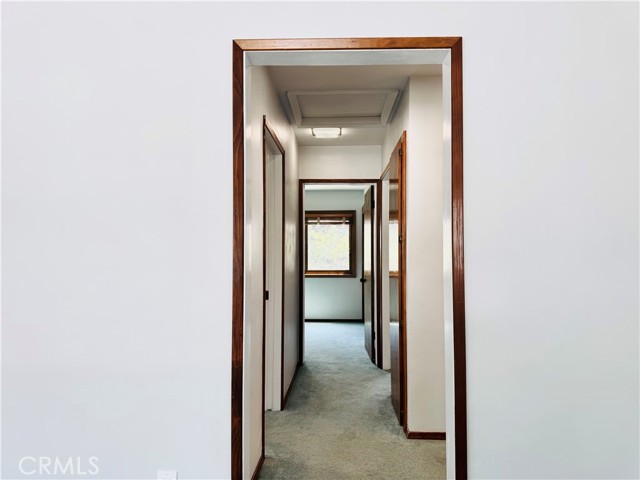 Image 8 of 26 For 6149 Whitewood Ave