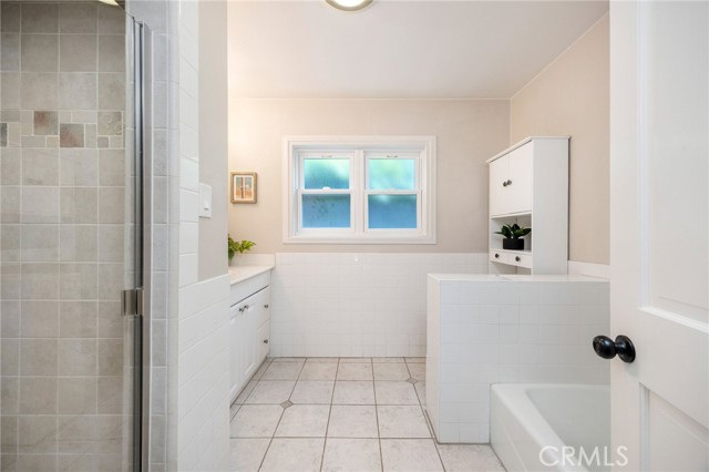 125 Siena Drive, Long Beach CA: https://media.crmls.org/medias/ee66c678-ac89-41f6-8287-0b9f0b142e59.jpg